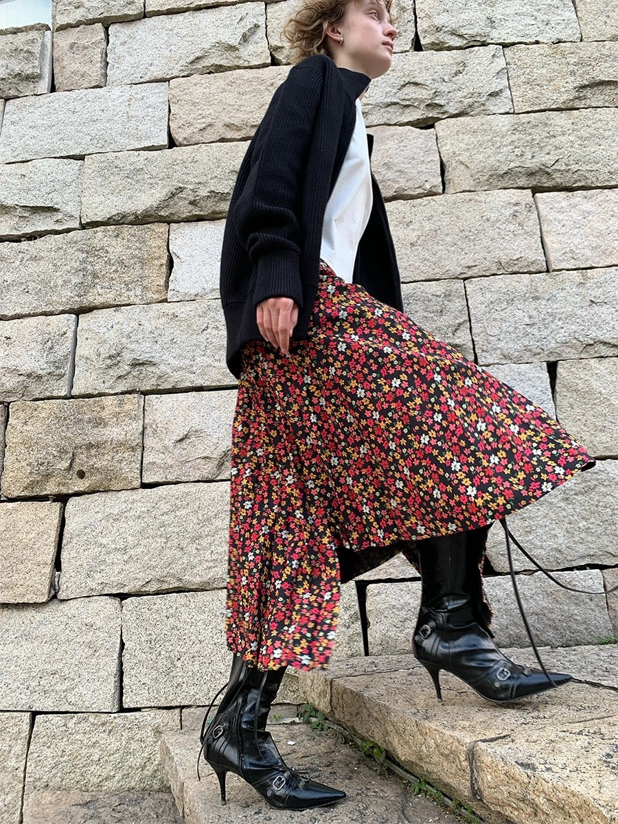 ‘Dawn blossoms’ pleated skirt