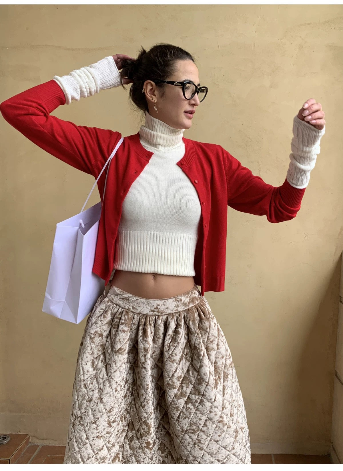 Machine-washable wool knit cardigan (with Logo pin)